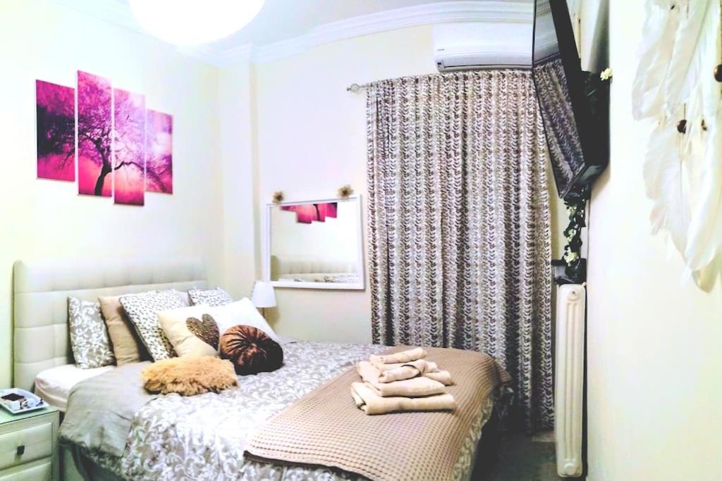 Theano'S Cozy & Quiet Lux Central Flat - Wifi & Full Amenities พาทรา ภายนอก รูปภาพ